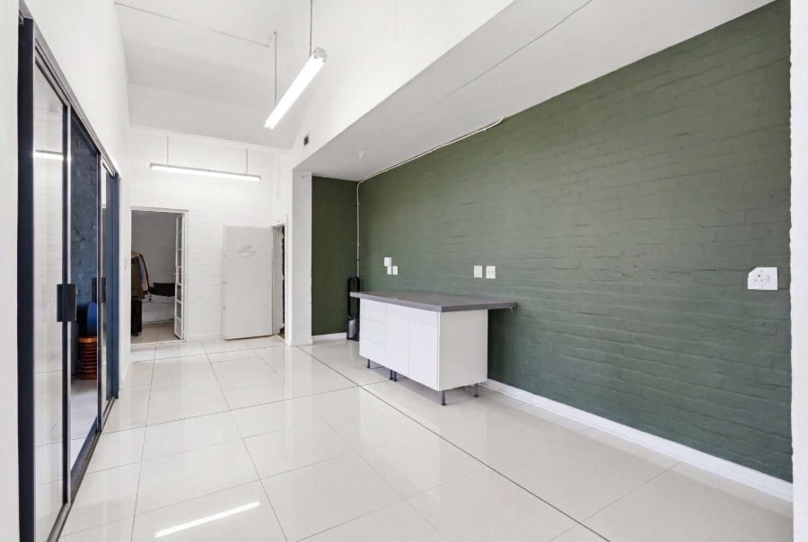 Commercial Property for Sale in Gardens Western Cape